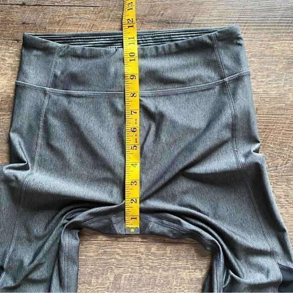 Under Armour Capri Legging Workout Gym Gray Black Small Compression - Picture 9 of 13